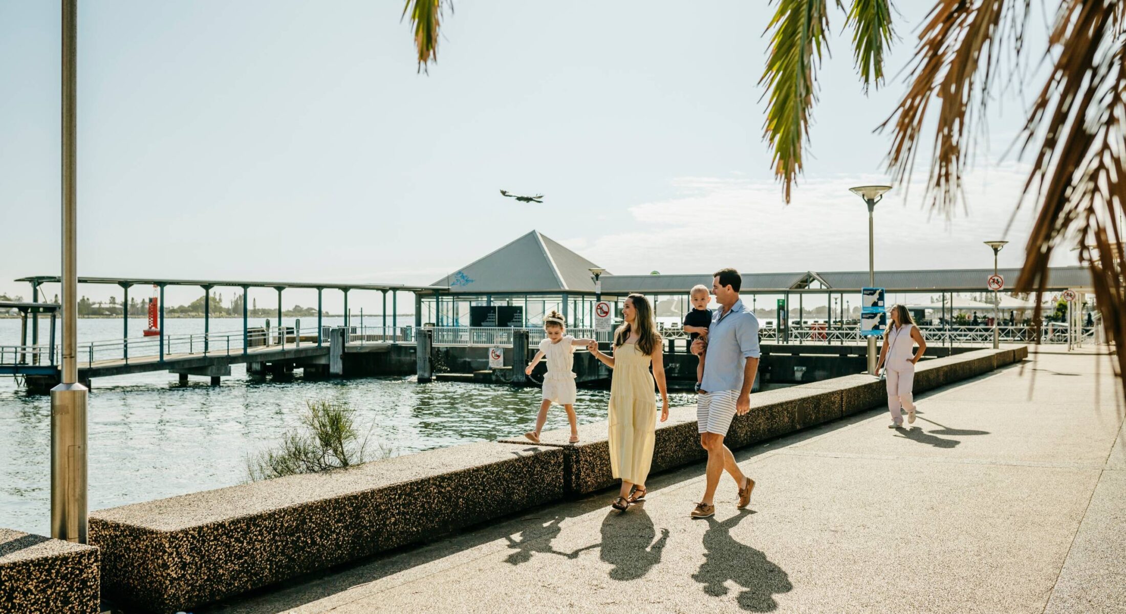 Nearby Attraction Honeysuckle Foreshore